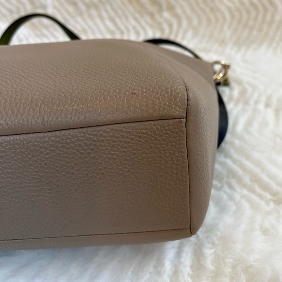 Coach Prairie Satchel Crossbody Nude Pebbled
Leather Authentic Handbag - Picture 11 of 13